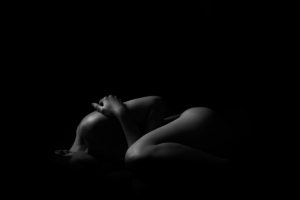 HOW TO RELIEVE MENSTRUAL CRAMPS